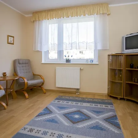 Apartament Raz Dwa Trzy 아파트 우스트카